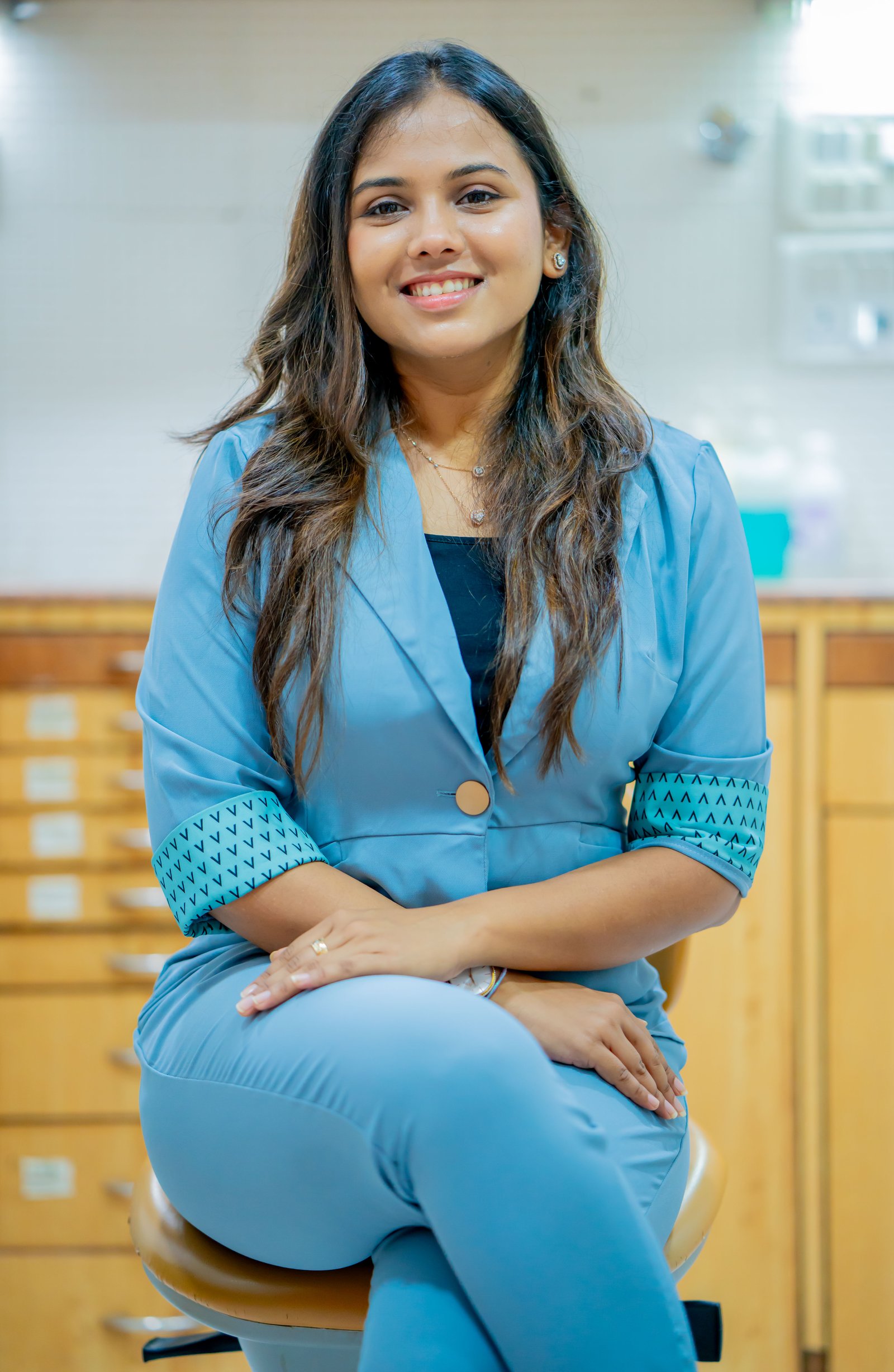Dr Dhwiti Savani